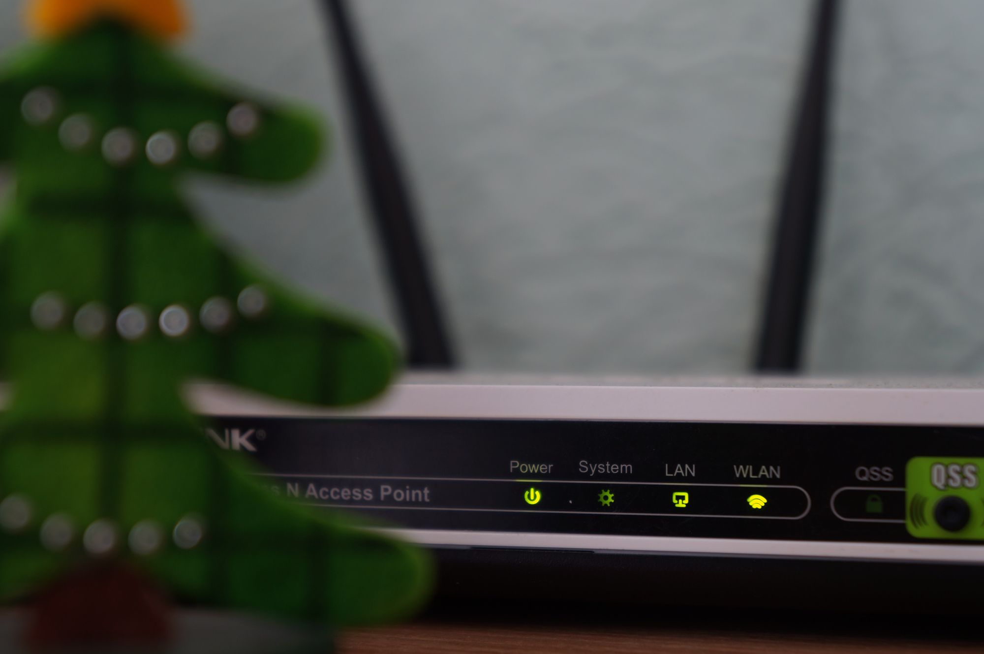 Configure STA_IF interface of ESP8266 (MycroPython firmware) to connect with WIFI network automatically on boot